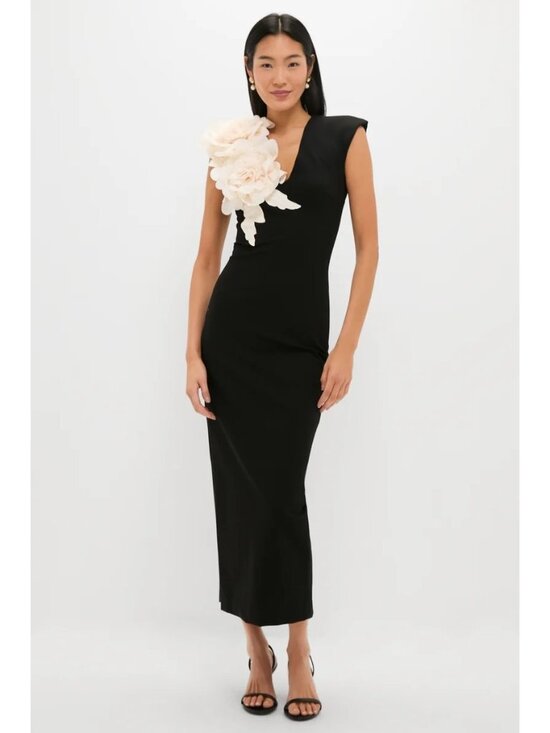 Elliatt Dresses & Skirts - ELLIATT Zahara Gown Black Size Small NWT